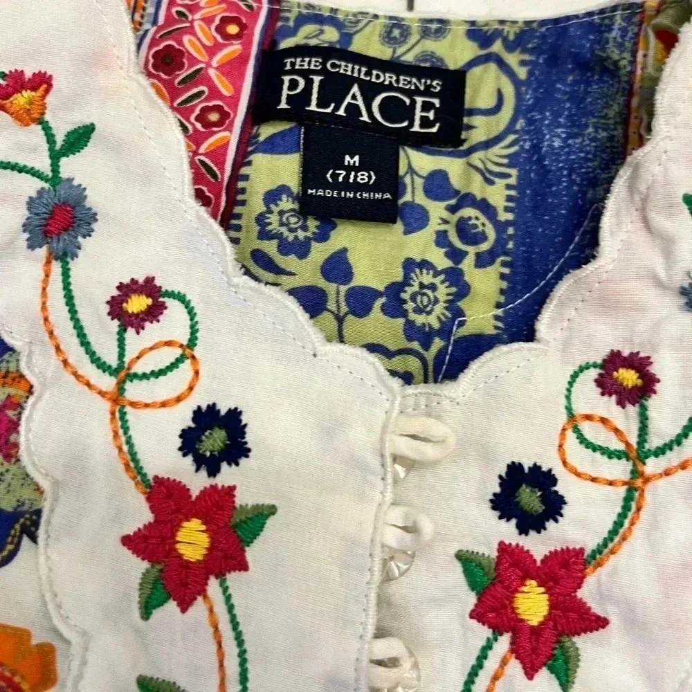 The Children’s Place embroidered buttoned top size M (7/8)